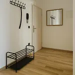 Raha - Ihr Komfortables Zuhause - Hbf - Vollausgestattet - Privat Parkplatz Érfurt