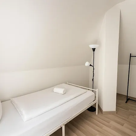 Raha - Ihr Komfortables Zuhause - Hbf - Vollausgestattet - Privat Parkplatz *