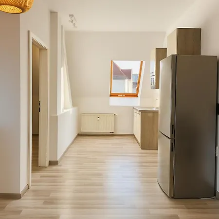 Raha - Ihr Komfortables Zuhause - Hbf - Vollausgestattet - Privat Parkplatz Appartamento Erfurt