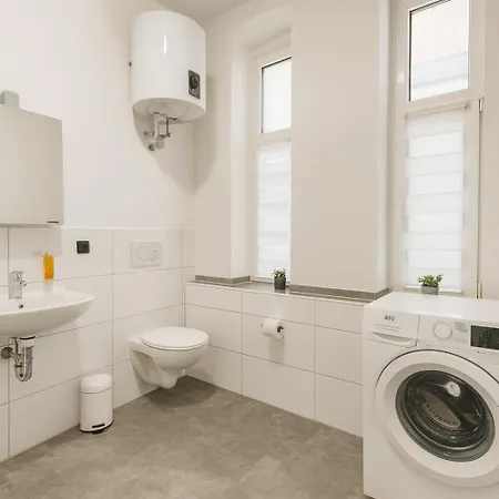 Raha - Ihr Komfortables Zuhause - Hbf - Vollausgestattet - Privat Parkplatz Apartament