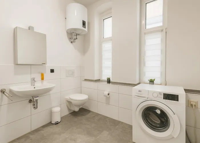 Raha - Ihr Komfortables Zuhause - Hbf - Vollausgestattet - Privat Parkplatz Apartamento