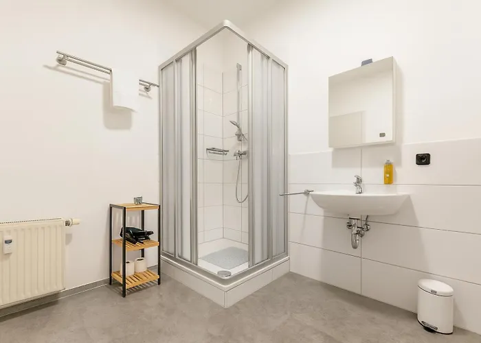 Raha - Ihr Komfortables Zuhause - Hbf - Vollausgestattet - Privat Parkplatz Apartamento Érfurt