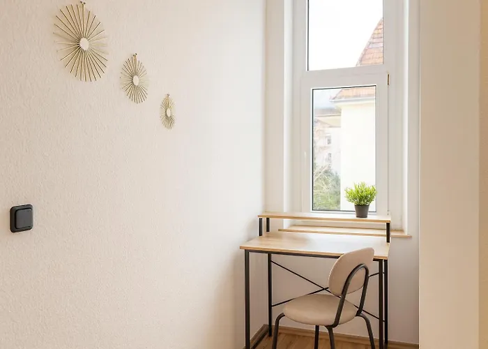 Raha - Ihr Komfortables Zuhause - Hbf - Vollausgestattet - Privat Parkplatz Apartamento